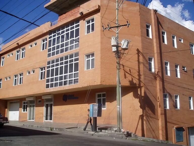 Fachada Clinica veneranda 768x576